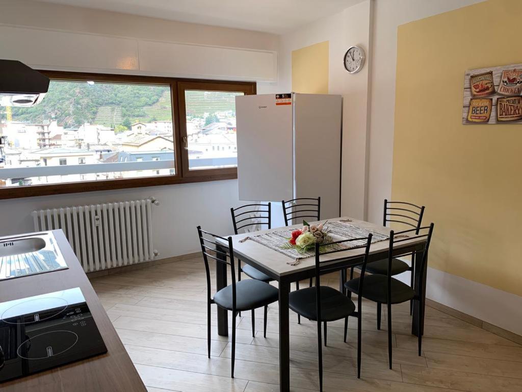 Alfiume B Apartman Tirano Kültér fotó
